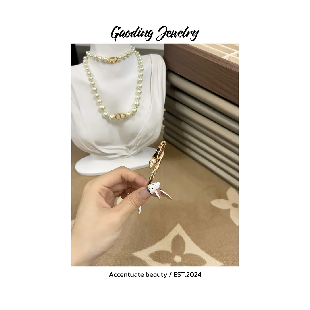 《诺语》围巾 蛇状 气质轻奢时尚百搭名媛 SZ31 围巾