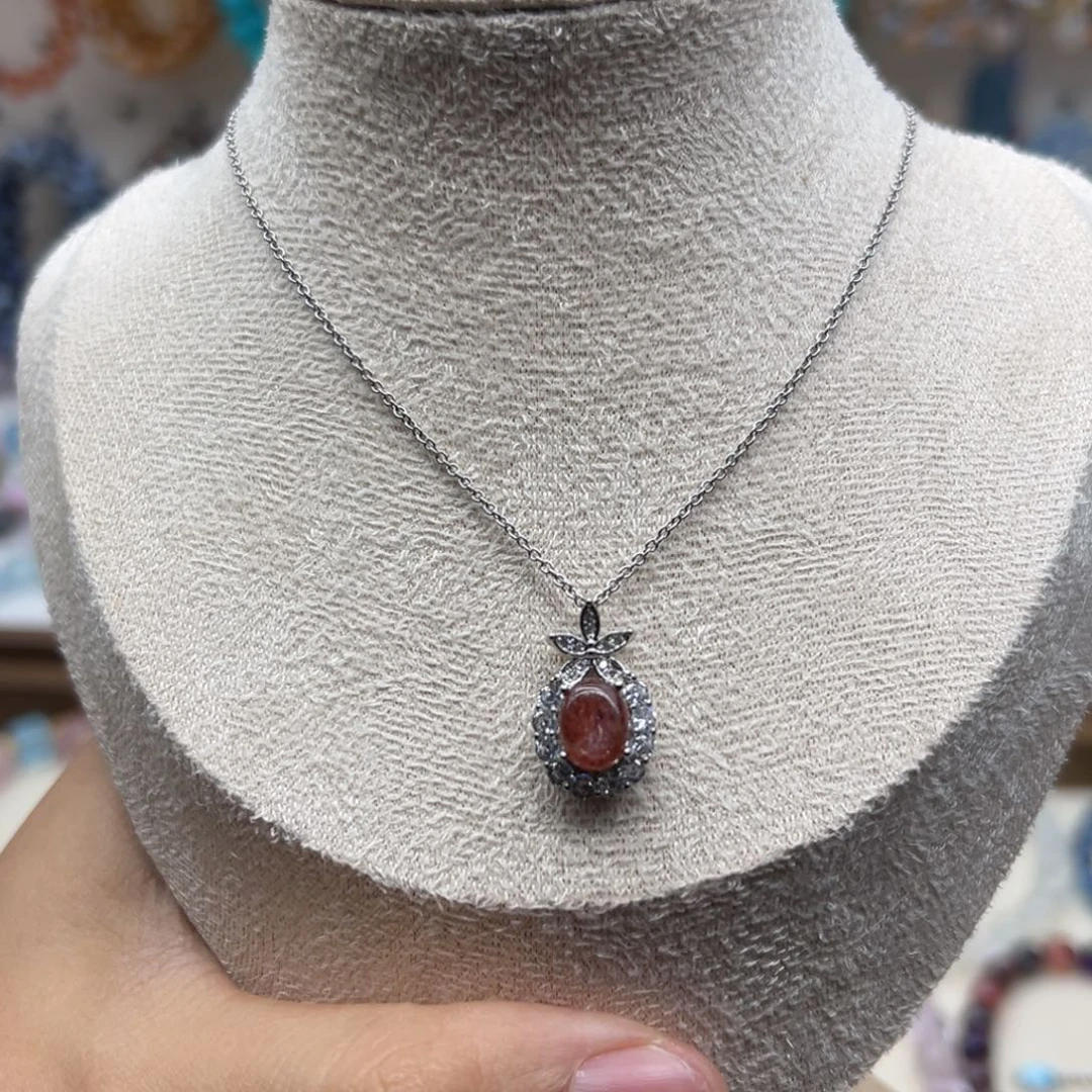 水晶未镶嵌手链金太阳吊坠