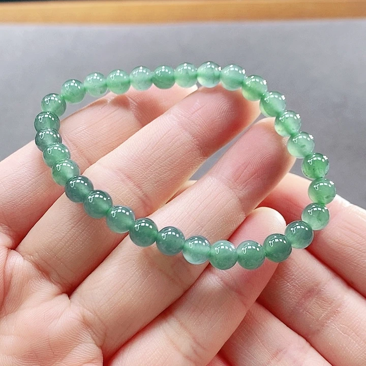 翡翠未镶嵌手镯（圆镯）