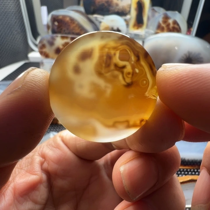 未镶嵌玛瑙/玉髓珠宝奇石