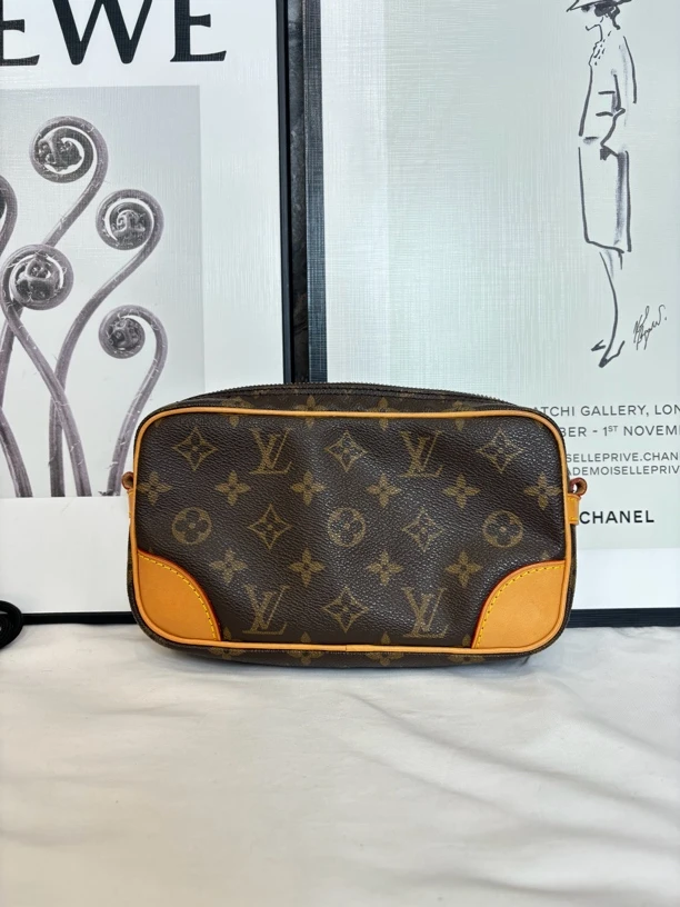 95新 LouisVuitton/路易威登 T240/LV 22mini小相机