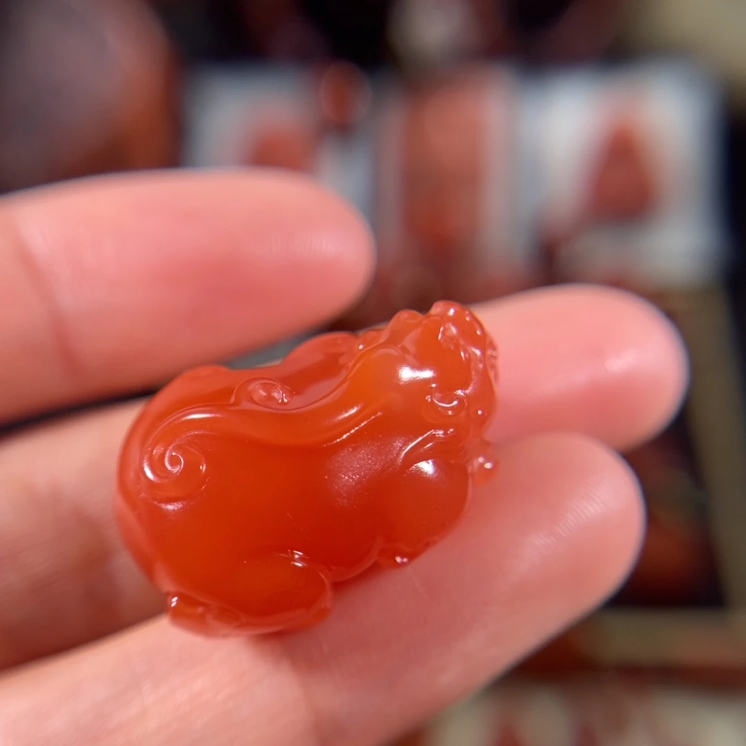 南红玛瑙未镶嵌貔貅25*17.8