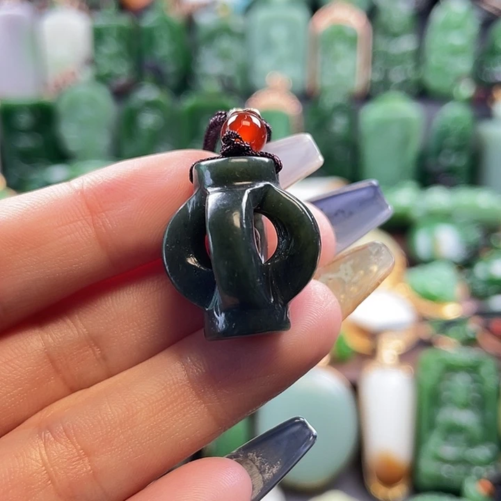 龙***哥和田玉未镶嵌耳坠