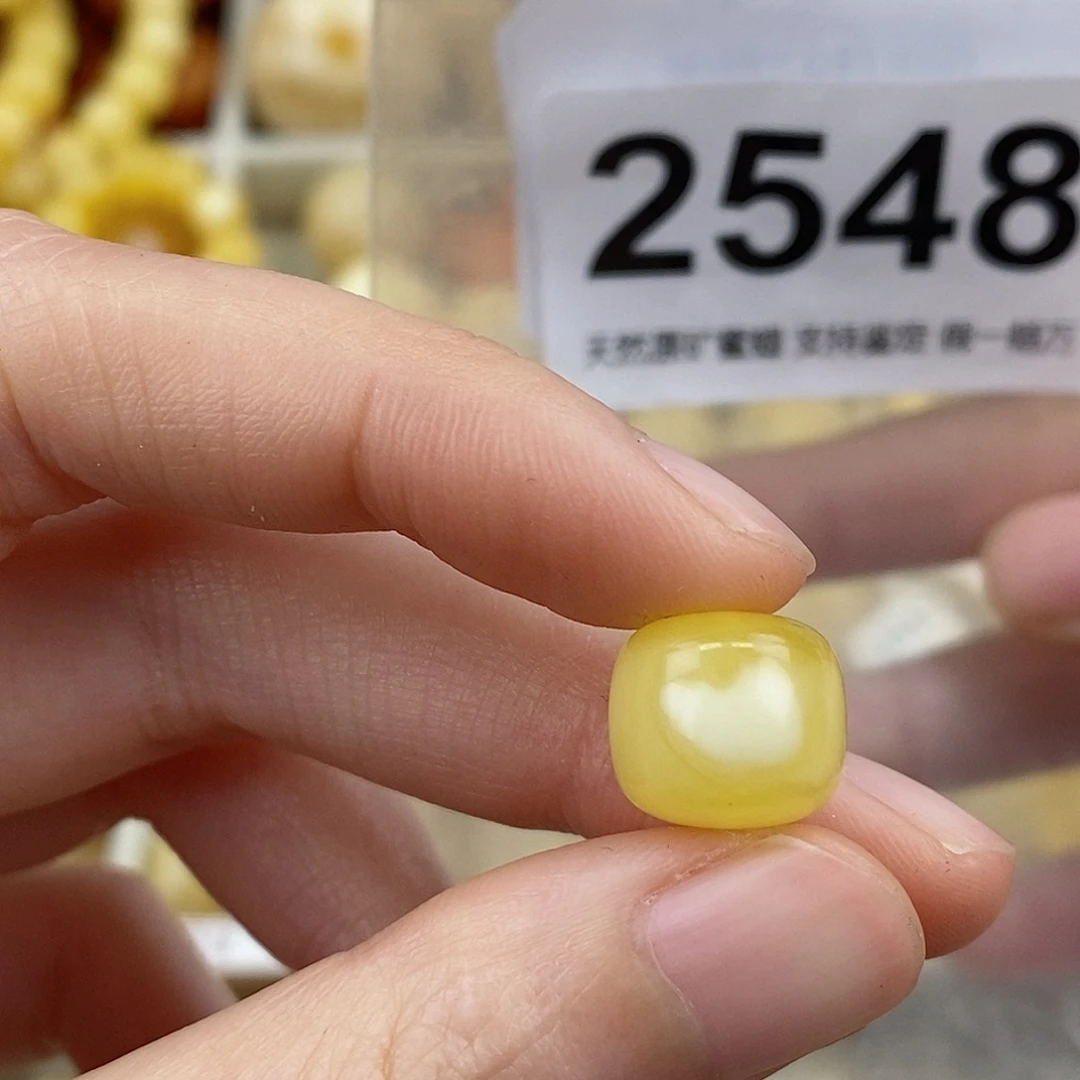 蜜蜡未镶嵌珠宝奇石12.5