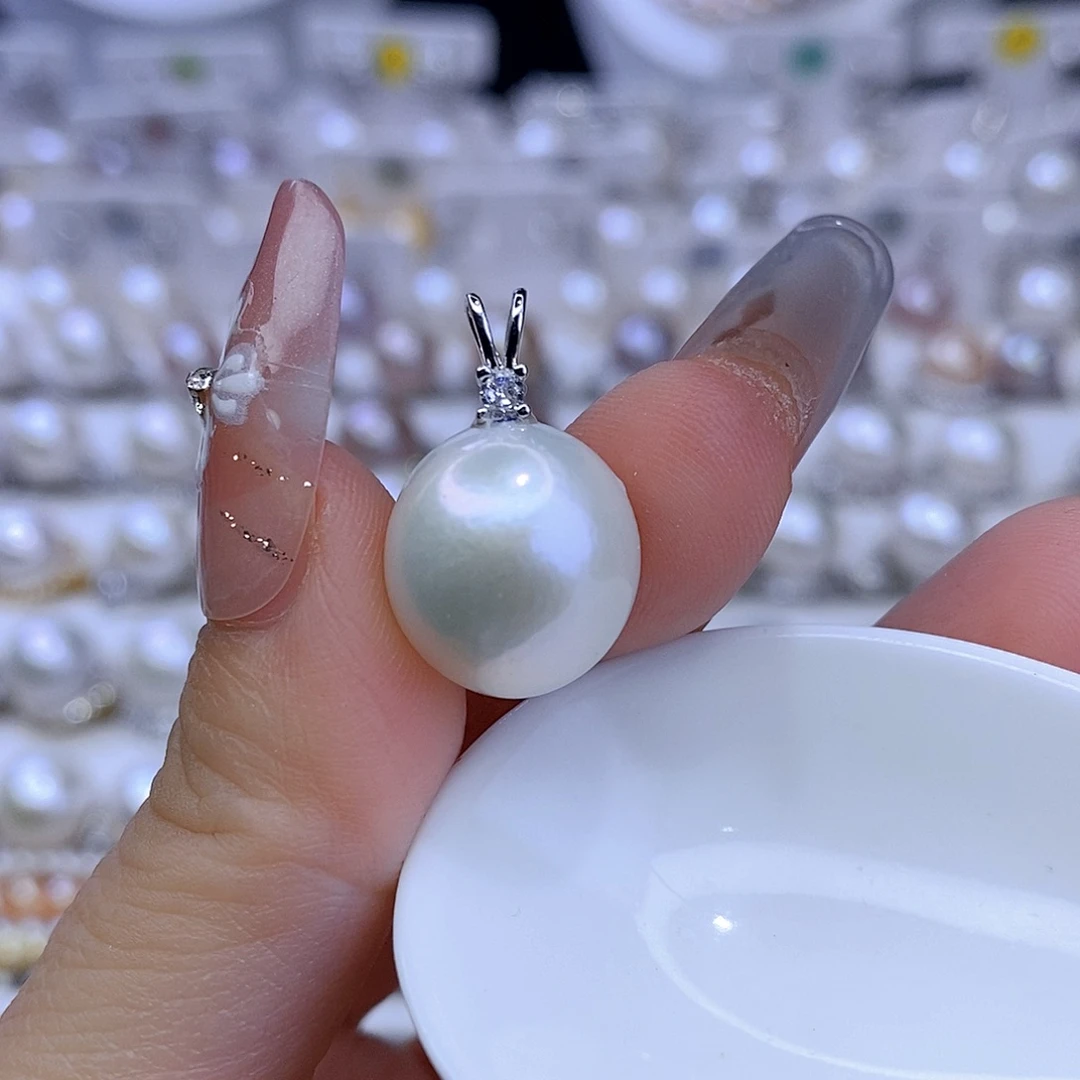 淡水珍珠合金颈饰