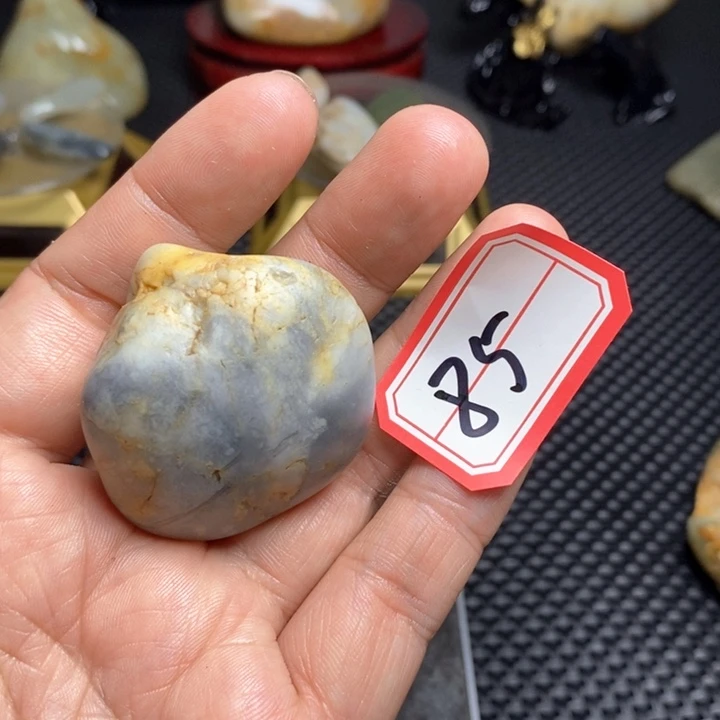 未镶嵌和田玉把件85