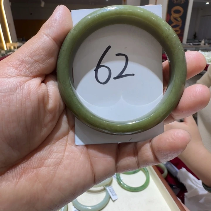 和田玉未镶嵌手镯769