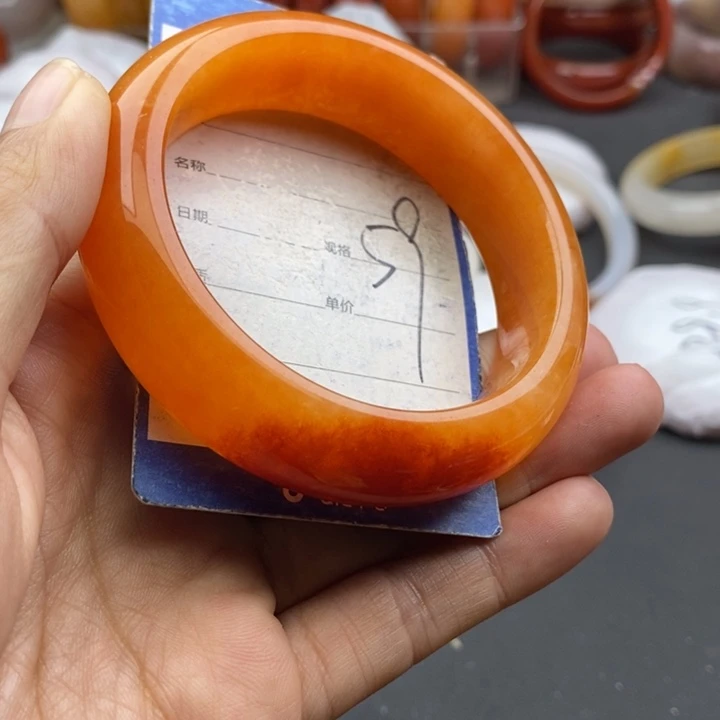 石英质玉未镶嵌手镯