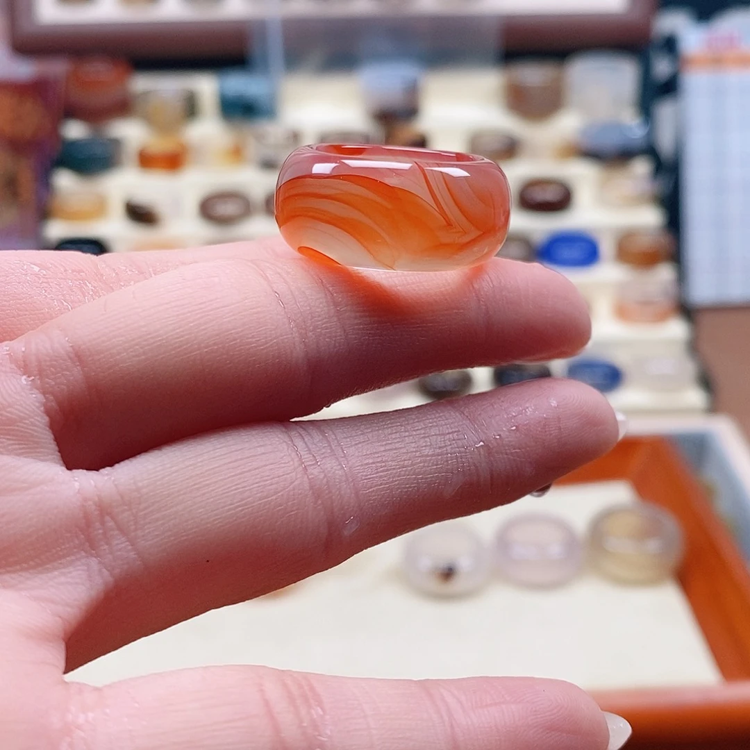 玛瑙/玉髓戒指未镶嵌?***