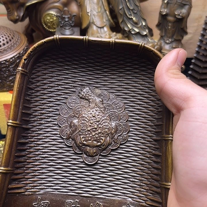 精美铜器点击下单