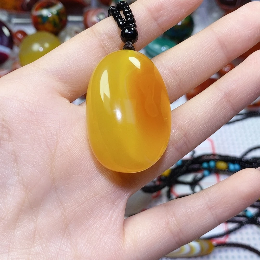 拼***生玛瑙/玉髓未镶嵌珠宝奇石
