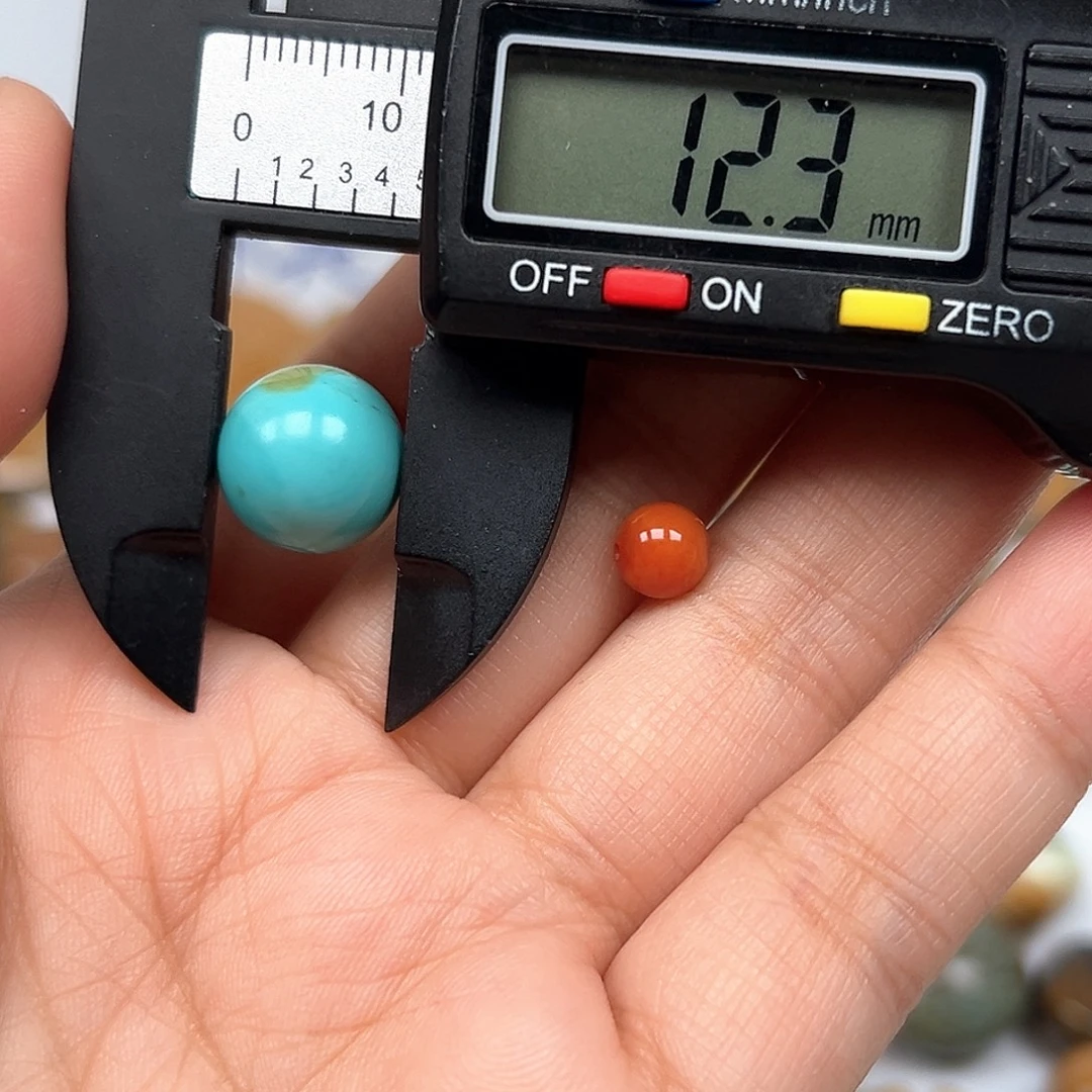 南红玛瑙未镶嵌珠宝奇石