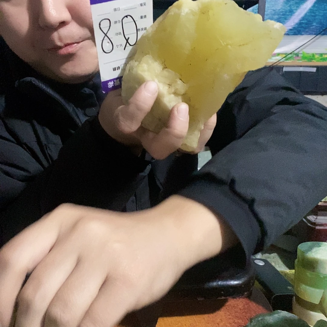 蛇纹石玉未镶嵌珠宝奇石