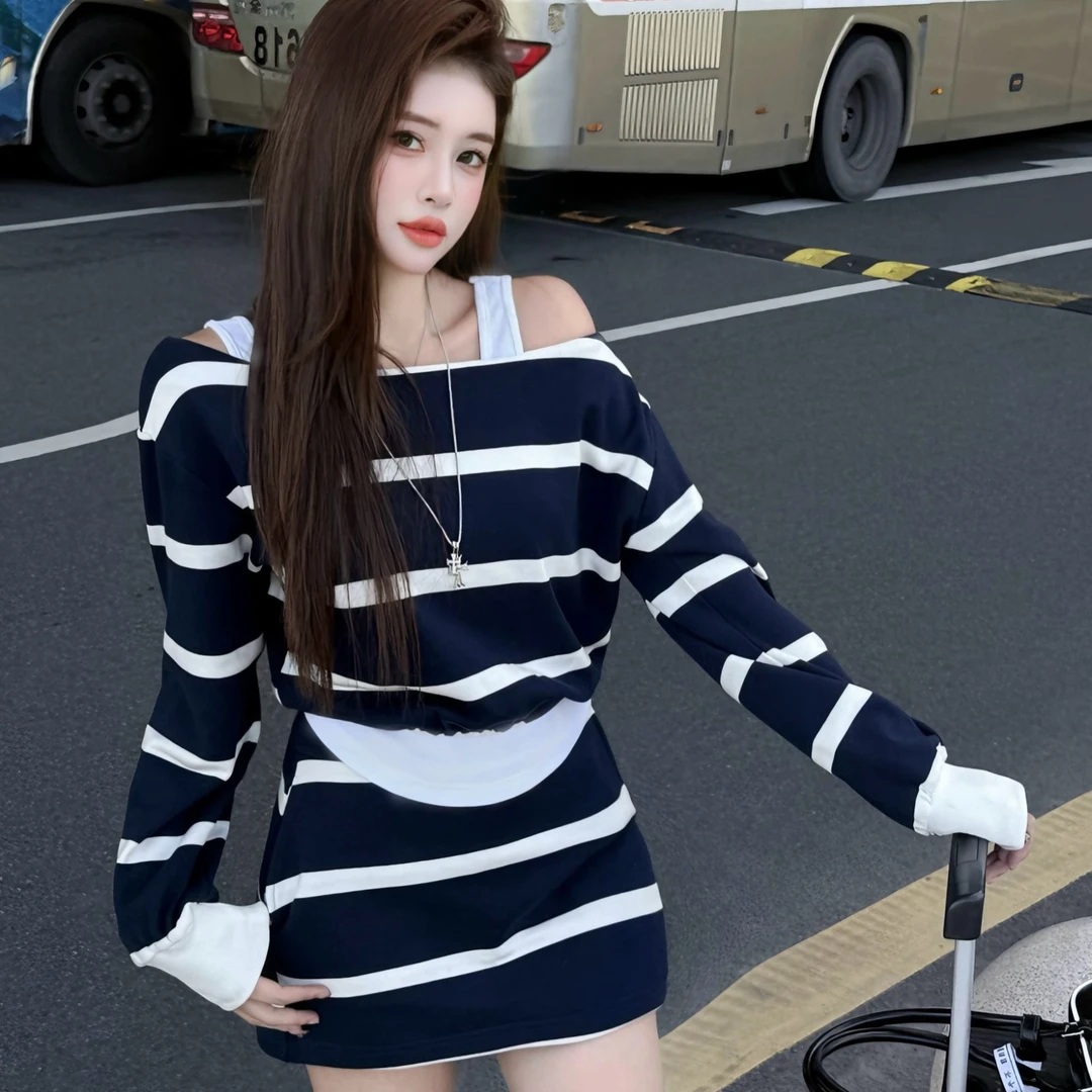 【十一家】原创【条纹秋意】挂脖吊带条纹长袖上衣女+短裙套装M81108