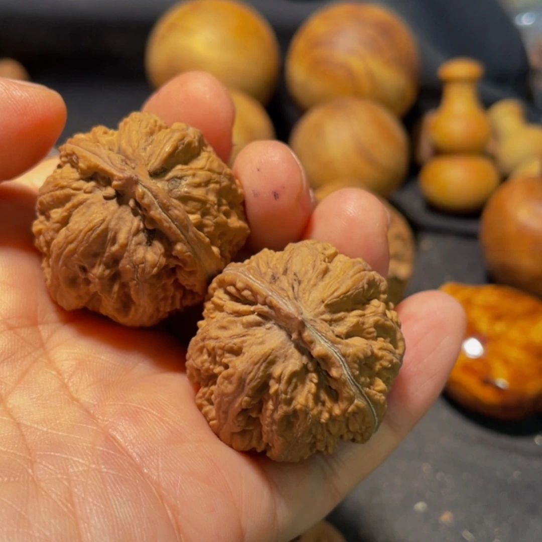 【闪购商品】文玩核桃吊坠东北楸子51