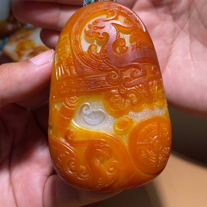 健***下和田玉未镶嵌颈饰