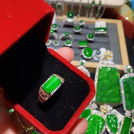 翡翠未镶嵌戒指戒指6