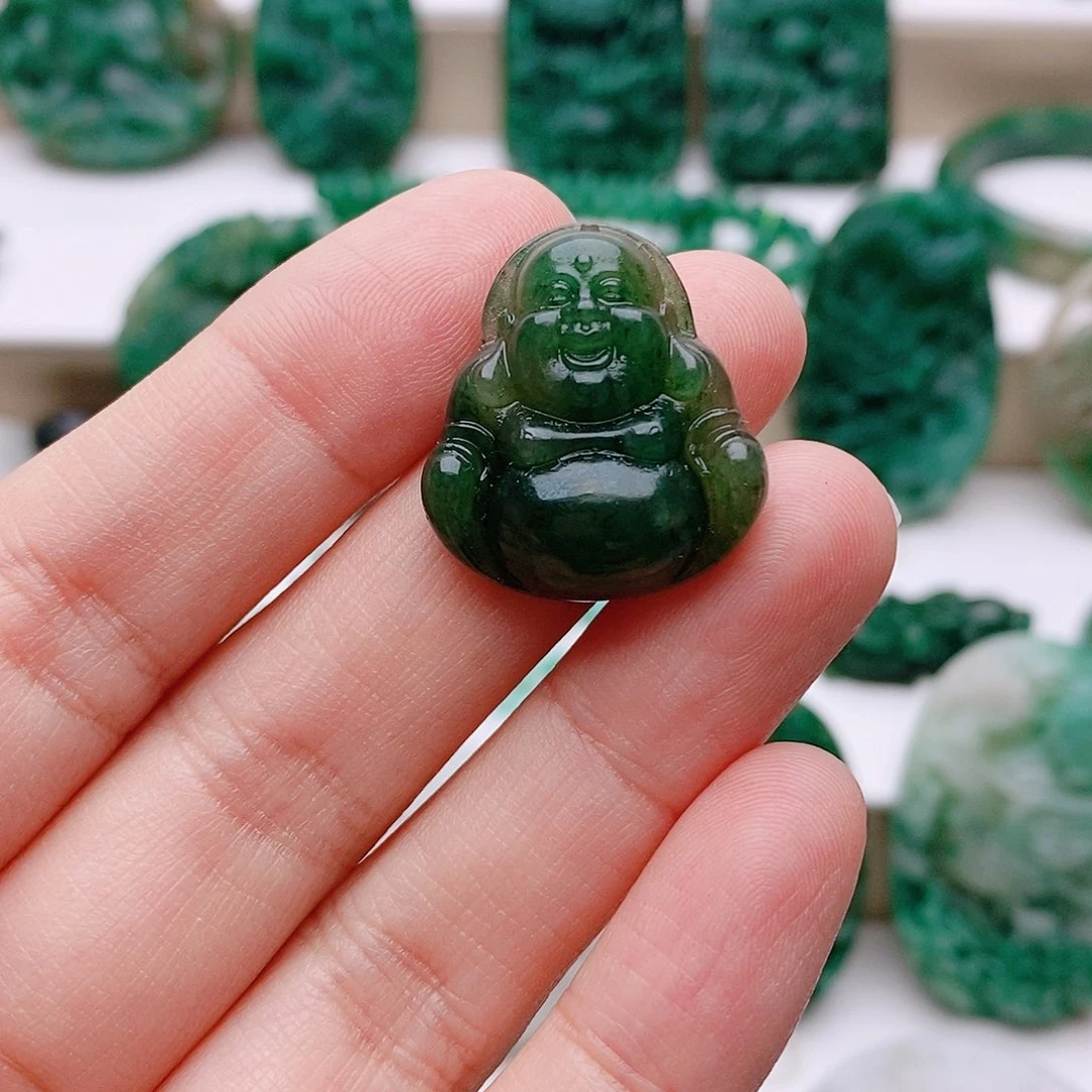 独山玉未镶嵌颈饰