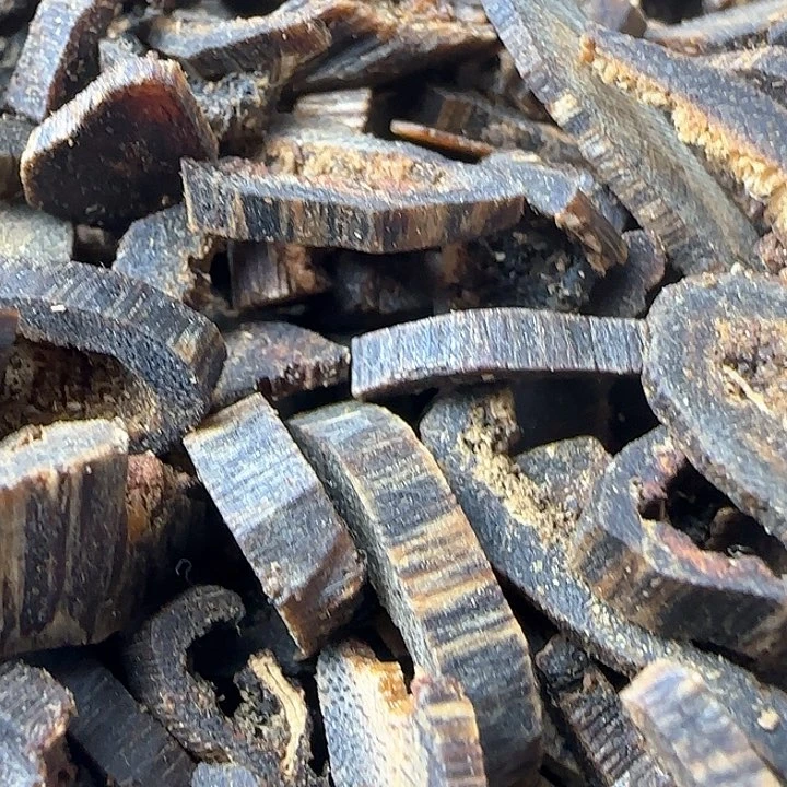 乌身原叶颜口沉水，30 克