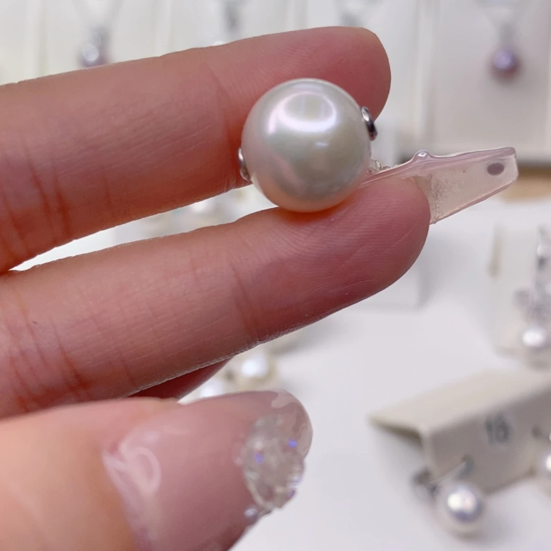 淡水珍珠吊坠(赠链)银S925镶嵌