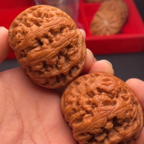 文玩核桃把件秦岭山脉核桃