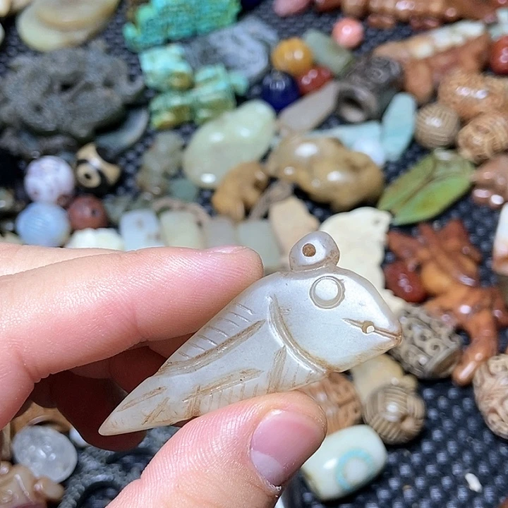 和田玉未镶嵌颈饰58