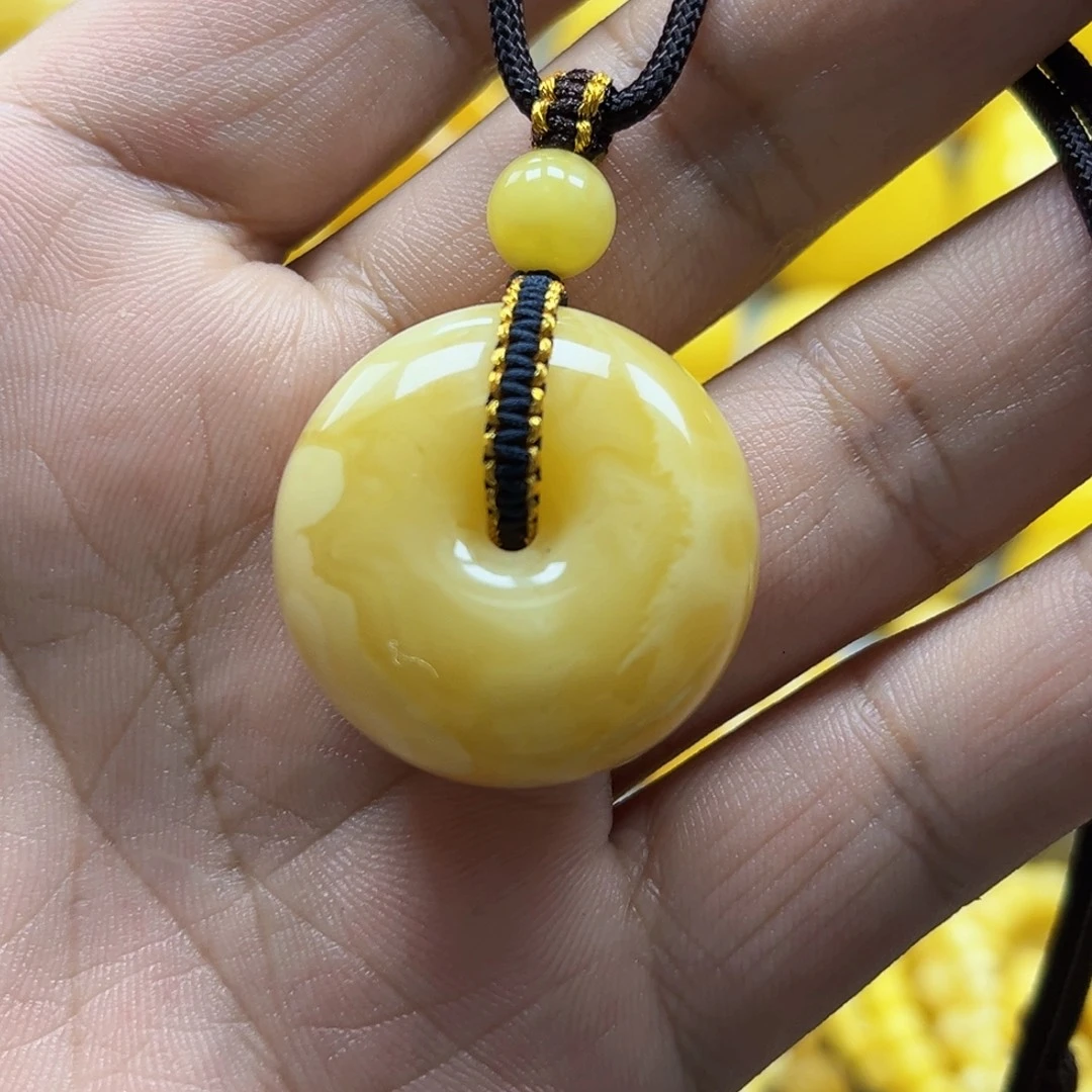 蜜蜡未镶嵌珠宝奇石