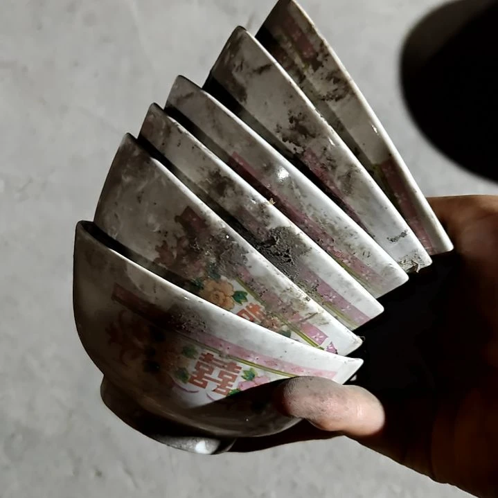 摆件陶瓷盘子碗啥都有