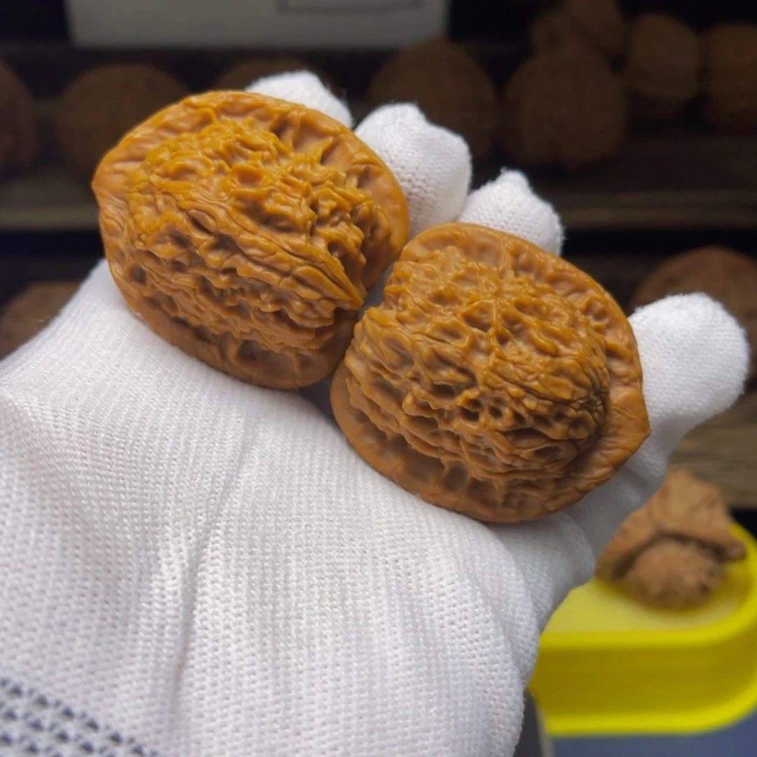 【闪购商品】核桃把件39尺寸红狮子