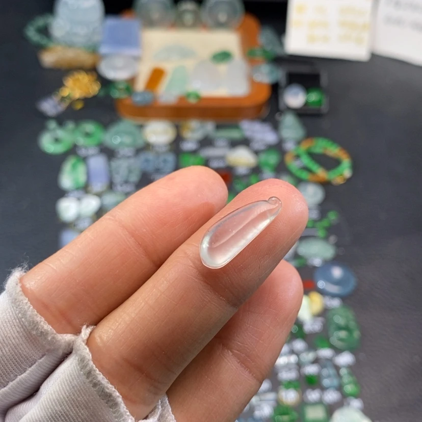 【闪购商品】翡翠挂件未镶嵌瓜瓜