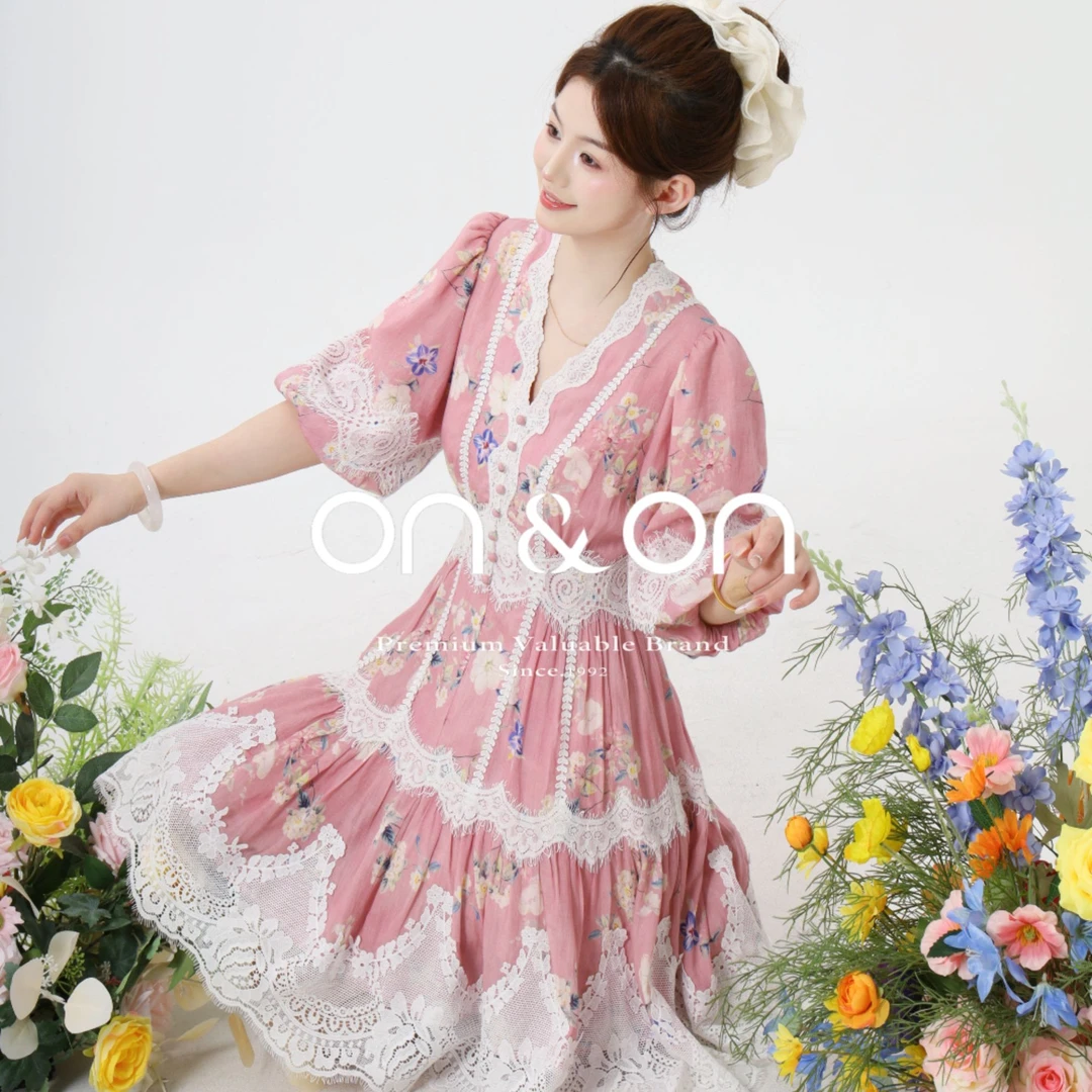 ON&ON/安乃安夏季新款法式V领印花拼接蕾丝收腰连衣裙N5SA1629049