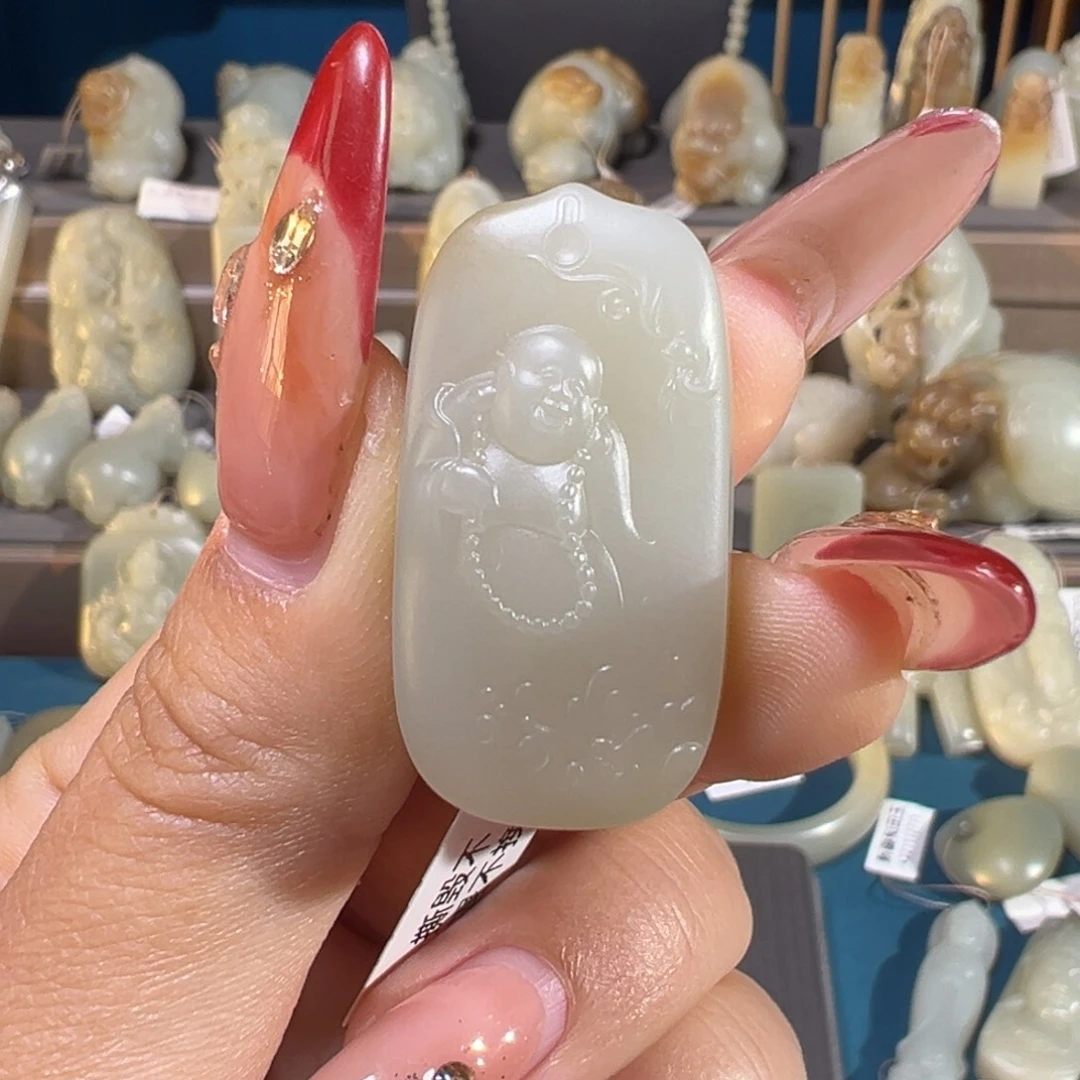 和田玉（糖玉）未镶嵌颈饰