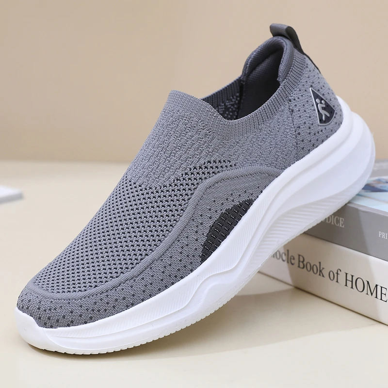 老北京布鞋男款老人一脚蹬男鞋2025新款春秋网面透气爸爸软底单鞋