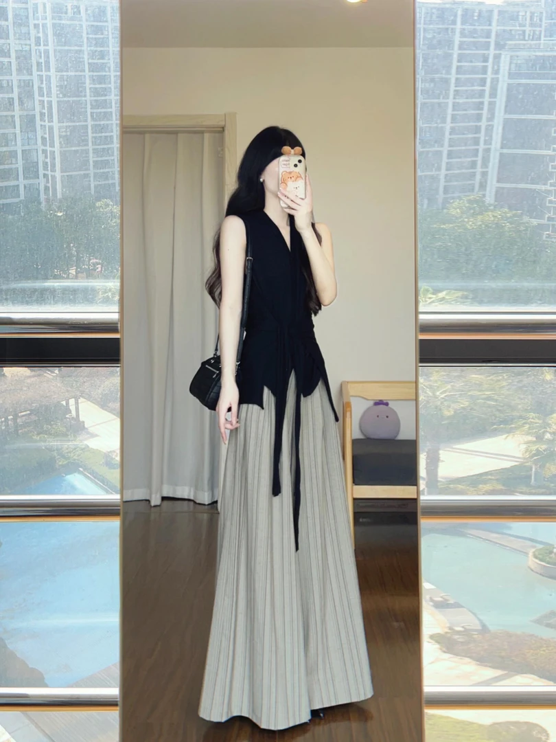 2025新款大方得体设计感绑带掐腰V领法式上衣条纹阔腿裤套装女