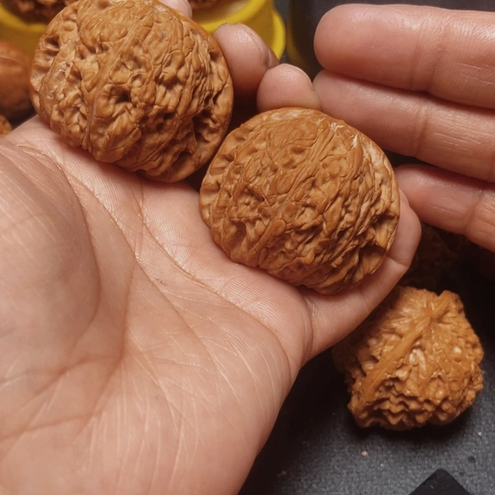 文玩核桃吊坠文玩80