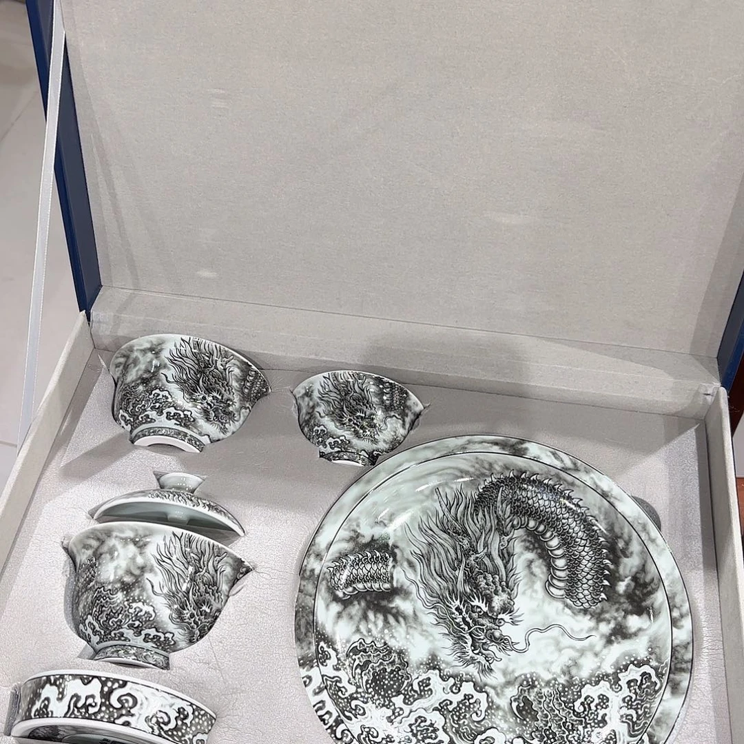 繁***旧瓷片景德镇瓷器博物陈列中心的