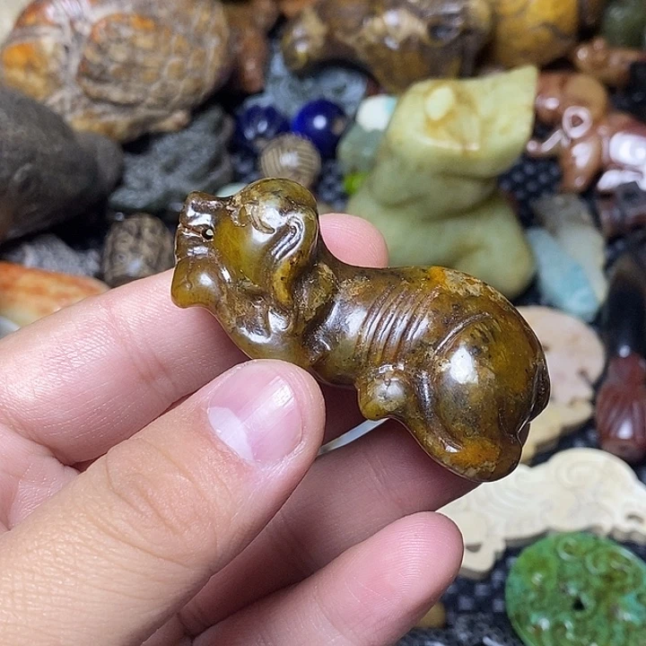 和田玉未镶嵌颈饰13