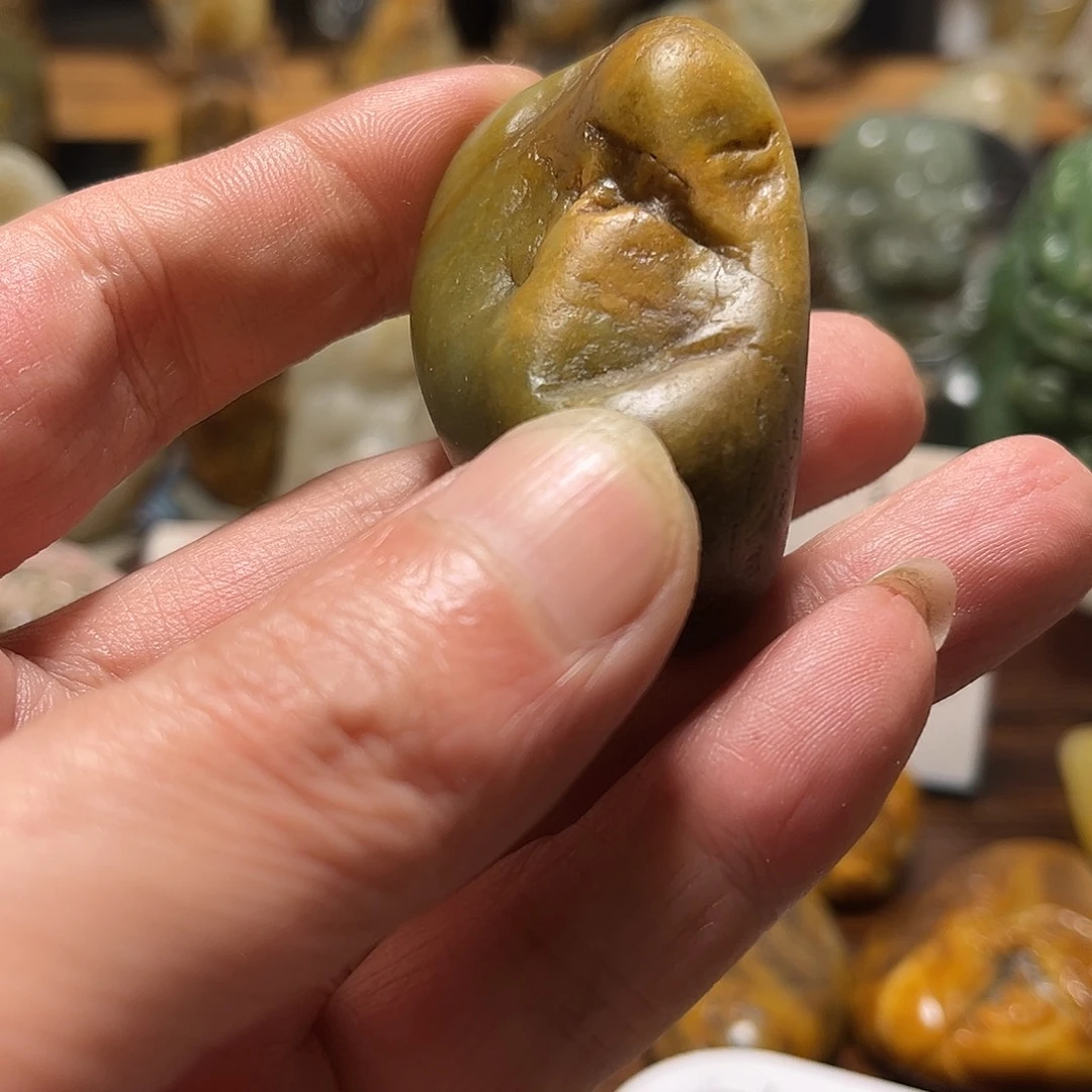 和田玉(子料)未镶嵌玉牌嘿*呼