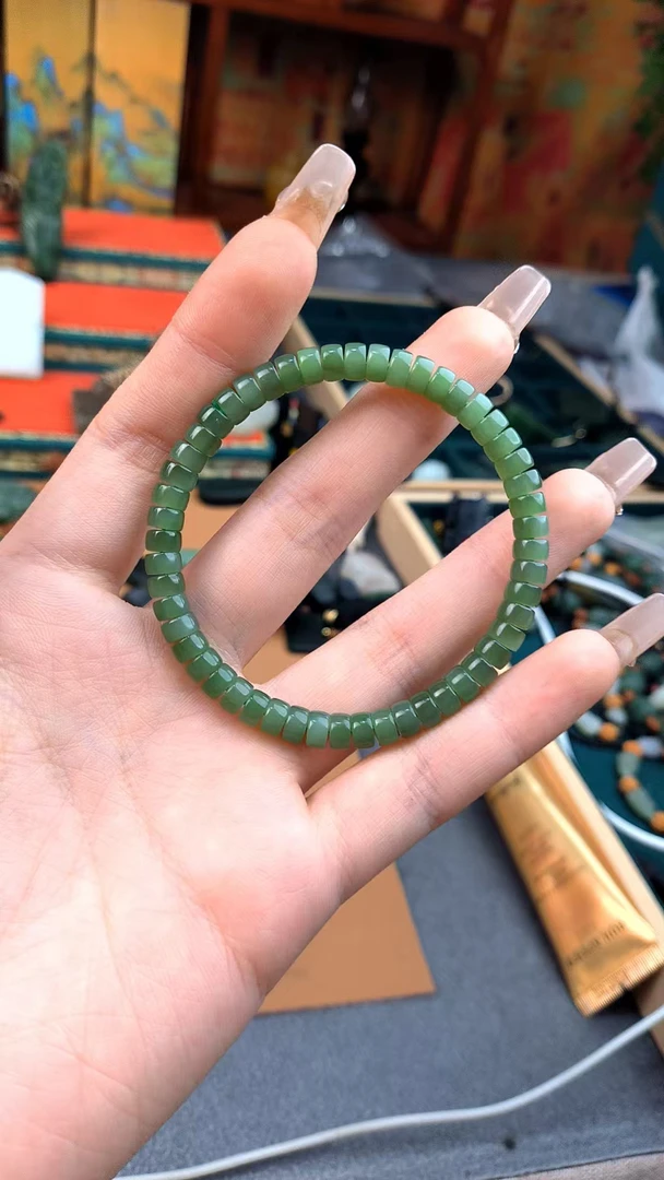 （精品和田玉挂件）