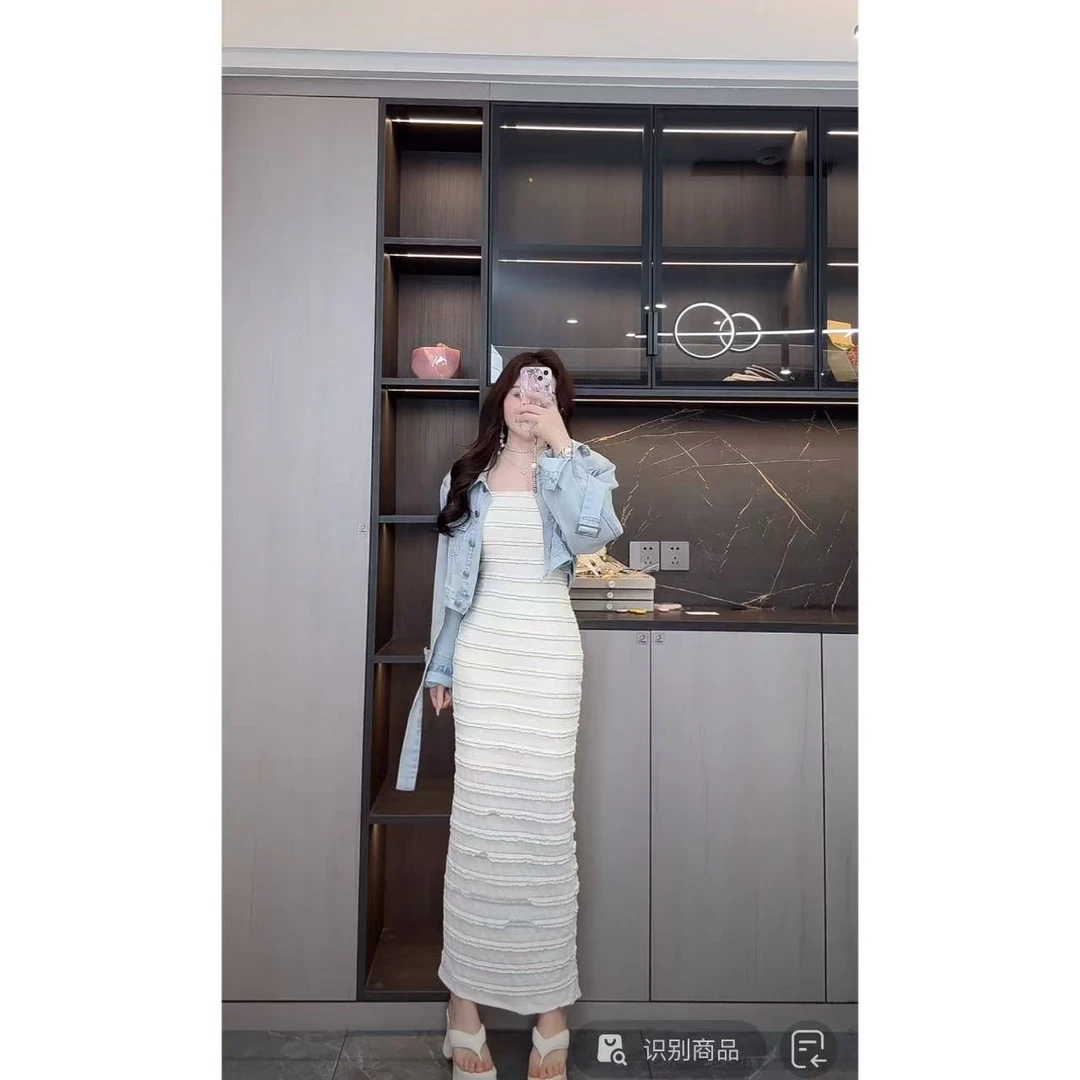 曼曼【奶油初恋裙~】韩版气质度假风木耳边蕾丝吊带连衣裙