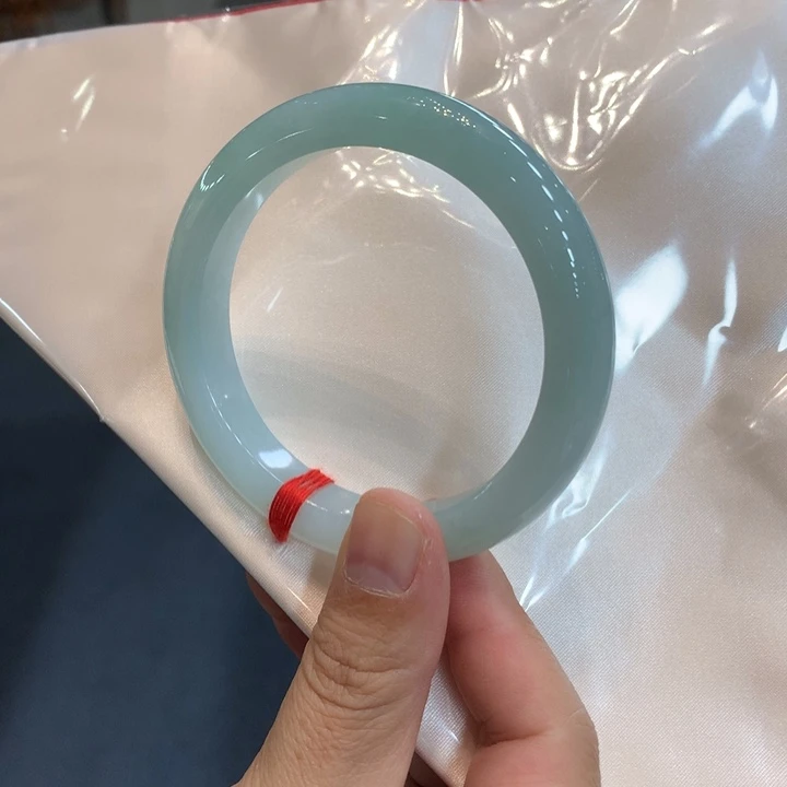 翡翠未镶嵌手镯手镯