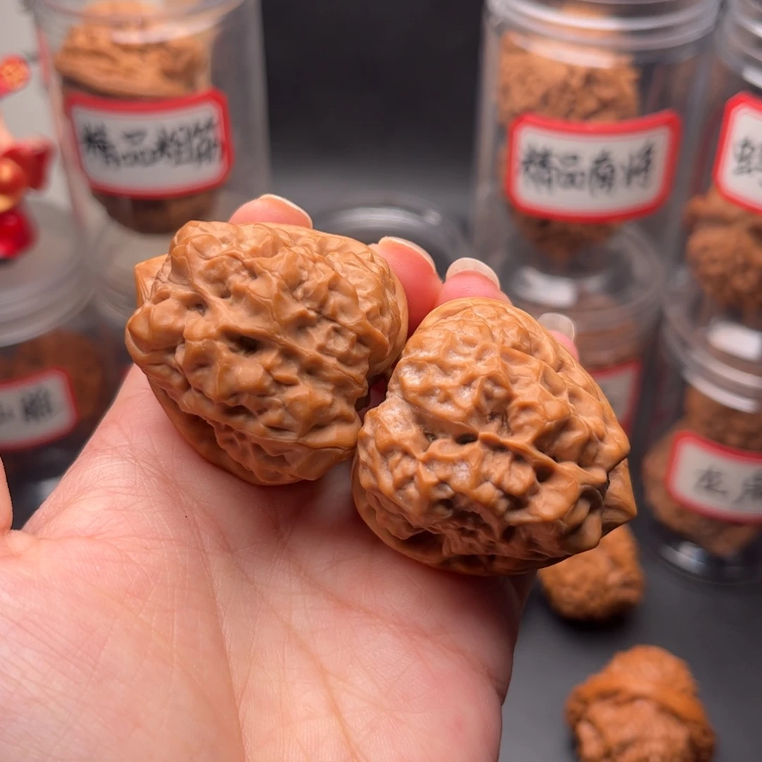 文玩核桃把件三角蛤蟆头