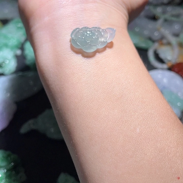 颈饰未镶嵌翡翠天