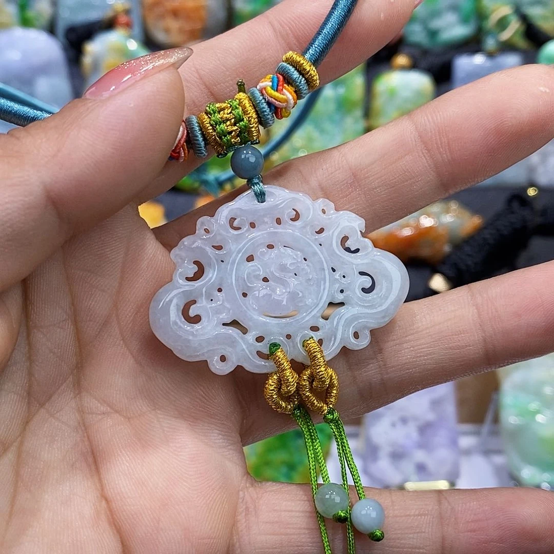 翡翠未镶嵌颈饰翡翠A货一物一证