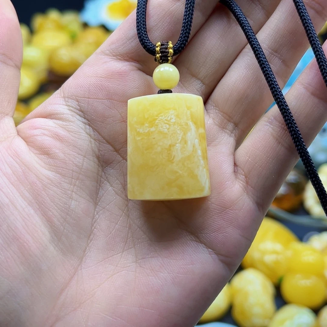 未镶嵌蜜蜡珠宝奇石