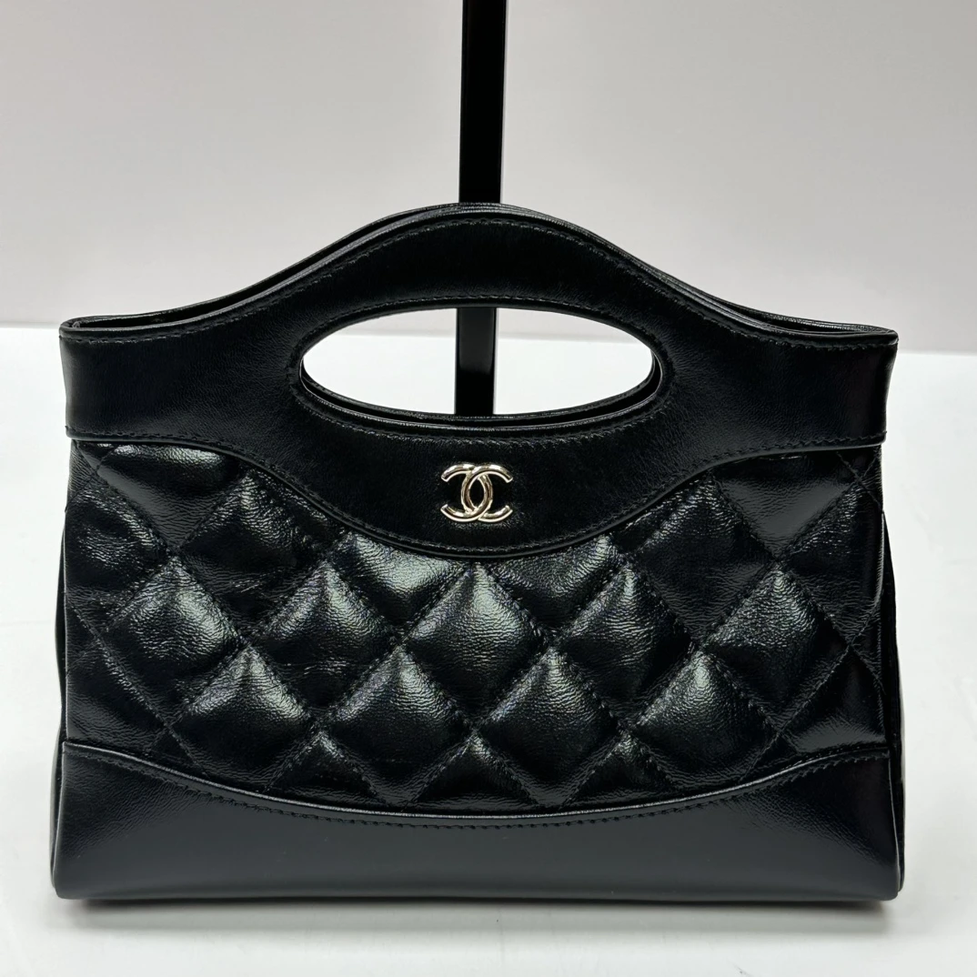 95新 Chanel/香奈儿 黑金31bag nano手提单肩斜挎包 04199