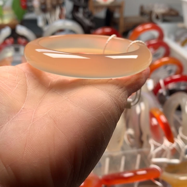 玛瑙/玉髓未镶嵌手镯