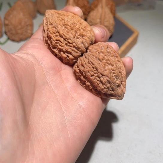 文玩核桃吊坠塔尖