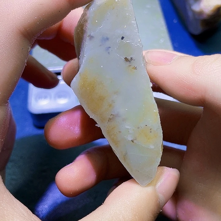 和田玉（糖玉）未镶嵌珠宝半成品