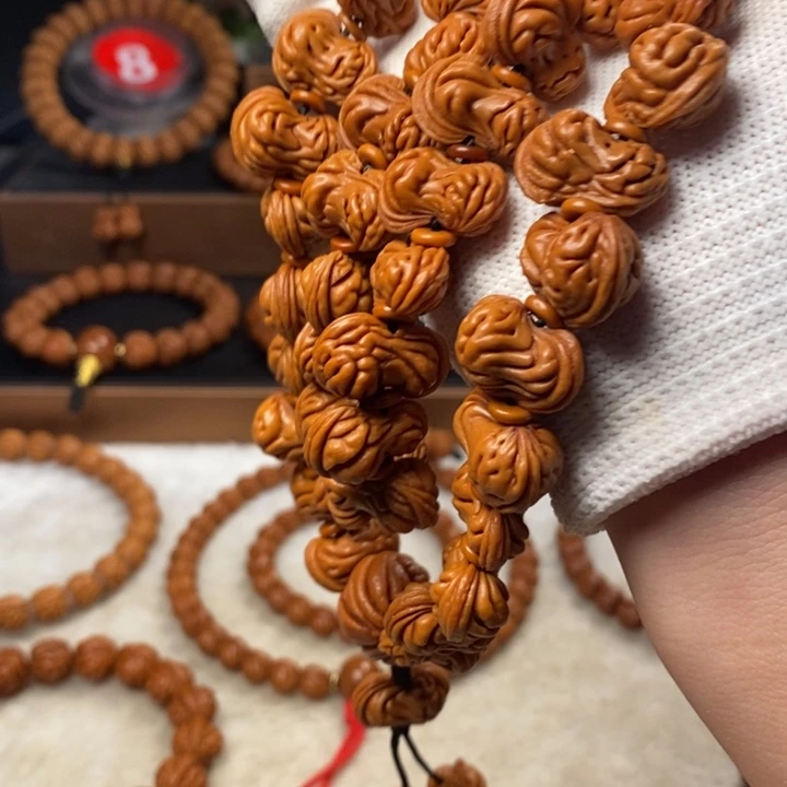 桃核吊坠自***帅秦岭龙纹桃核